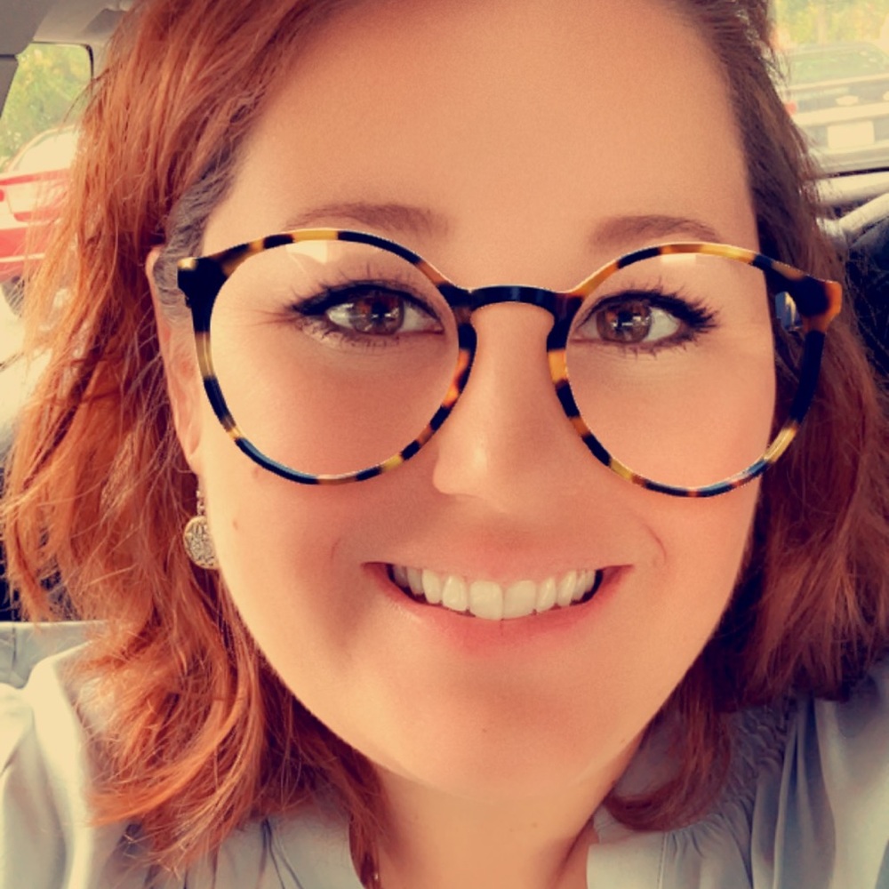 Meet your Posher, Elizabeth